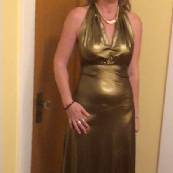 Evening gown - Picture 2 of 4